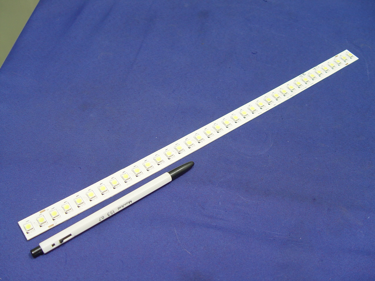 [W139] 38.4cm 5050 type 36 LED BAR