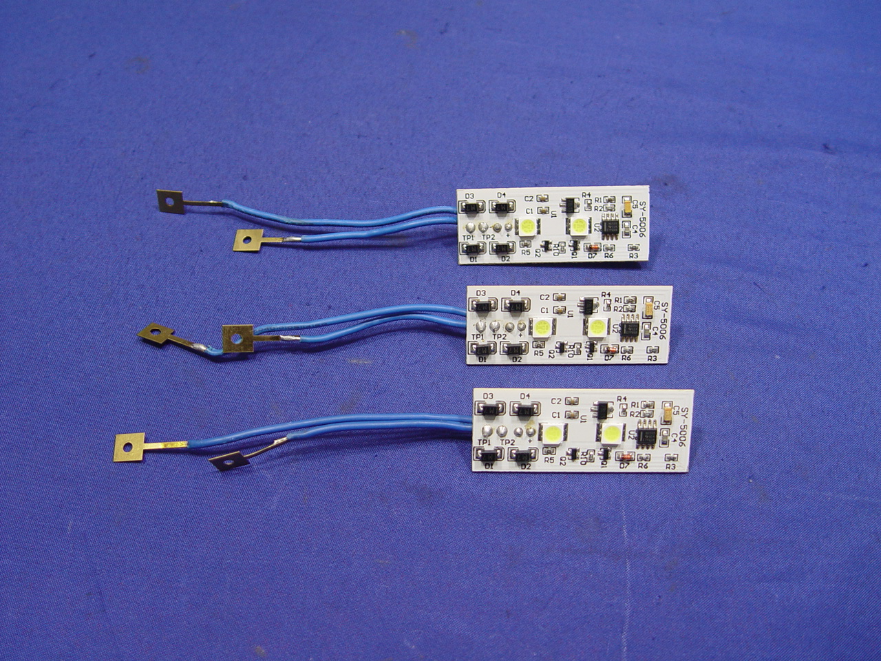 [Y29] NE555 IC 이용한 LED 점멸회로 PCB(3개)