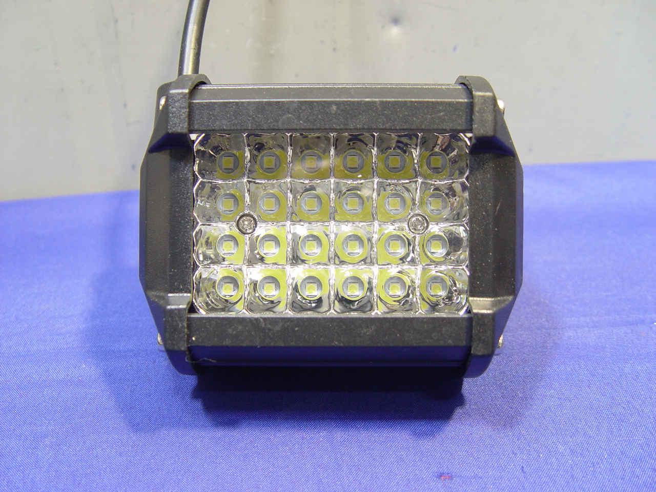 [A3774] 자동차 오프로드용  LED 써치라이트