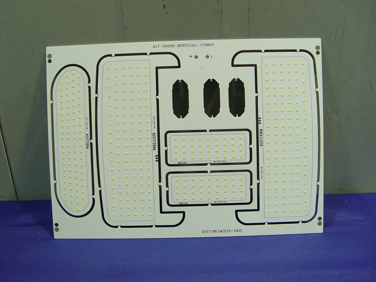 [A5085] DIY 용도로 활용가능한 차량용으로 예상되는 LED PCB